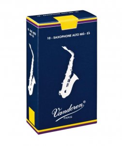 Тростина для альт-саксофона Vandoren Alto Saxophone Traditional 3 1/2 (1 шт)